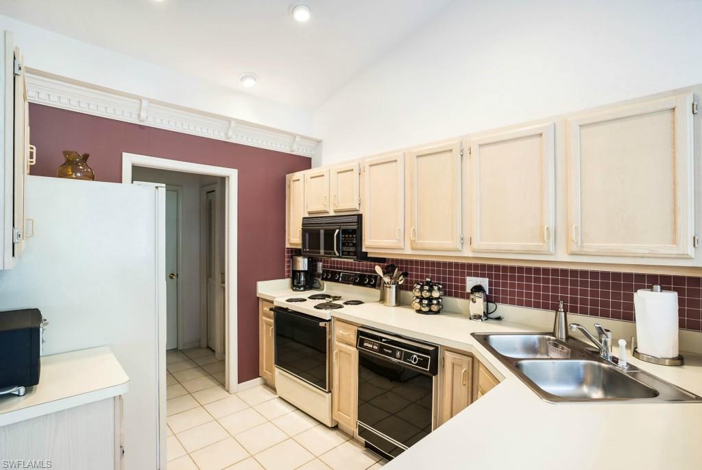 HUNTERS RIDGE - Residential