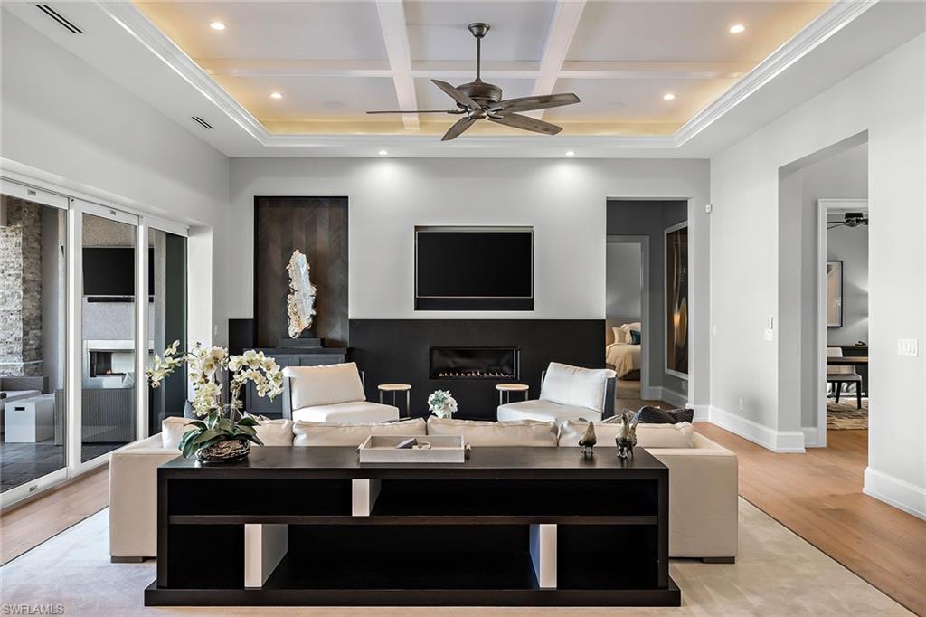 ROYAL HARBOR - Residential