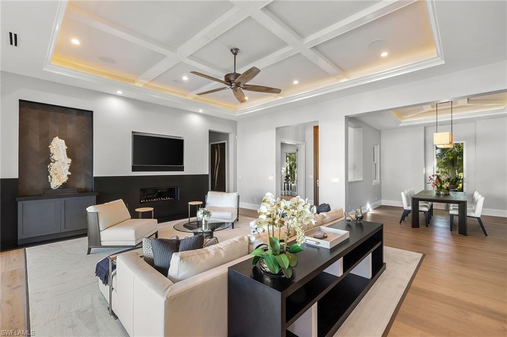 ROYAL HARBOR - Residential