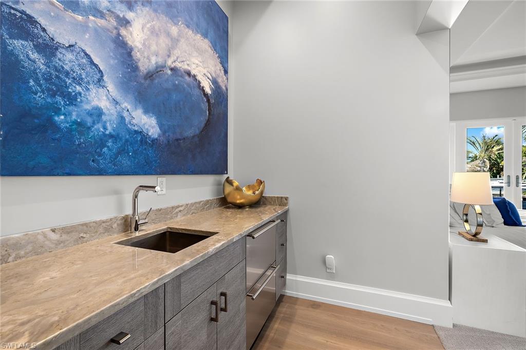 ROYAL HARBOR - Residential