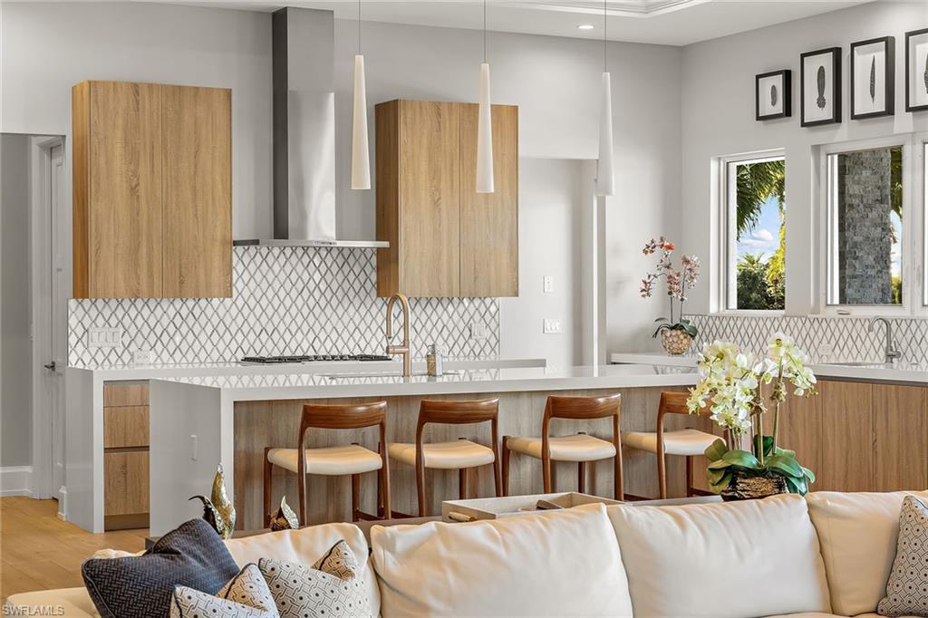 ROYAL HARBOR - Residential