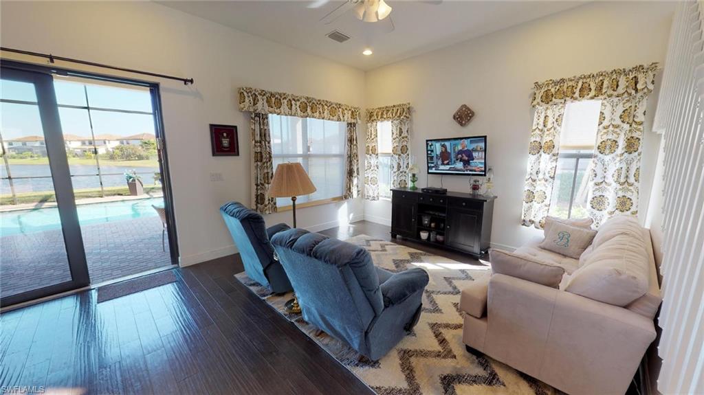 MAPLE RIDGE - Residential