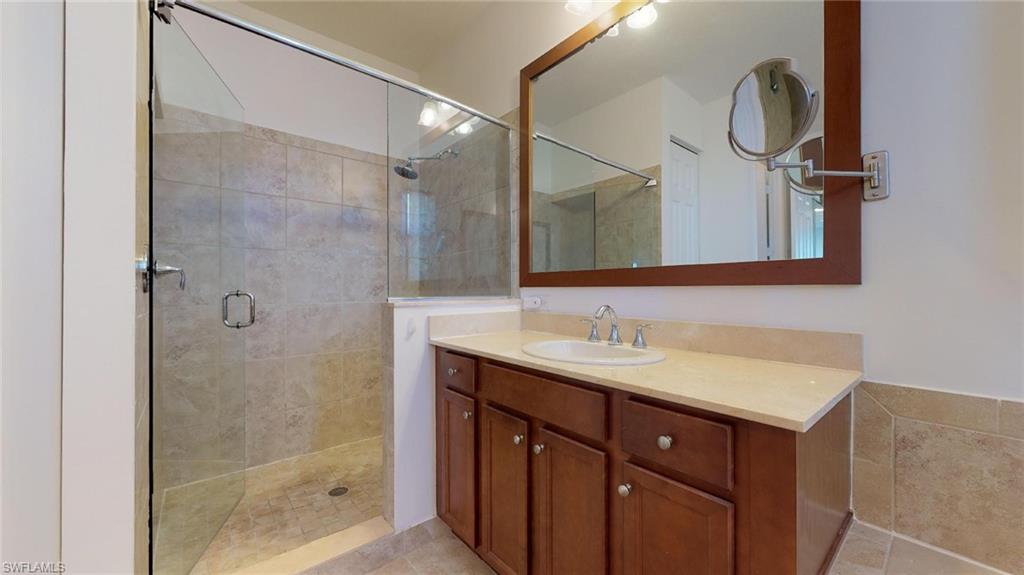 MAPLE RIDGE - Residential