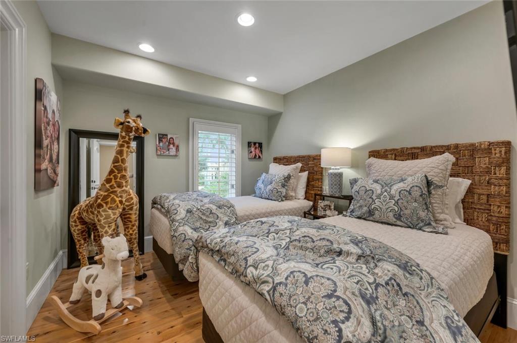 ISLE ROYALE - Residential