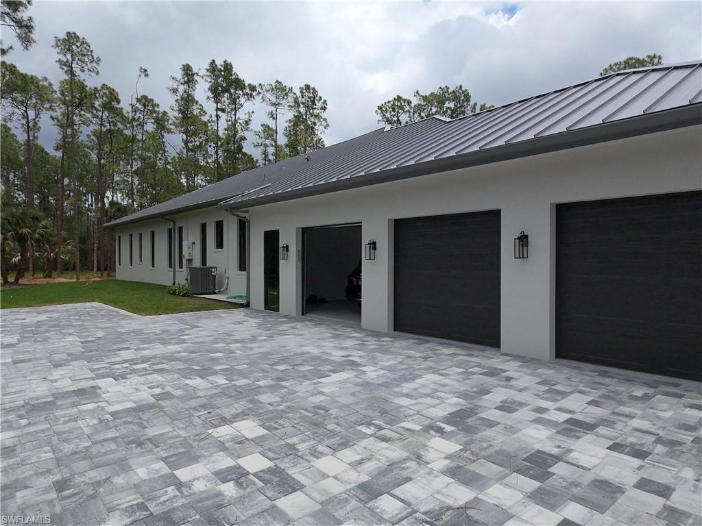LOGAN WOODS - Residential