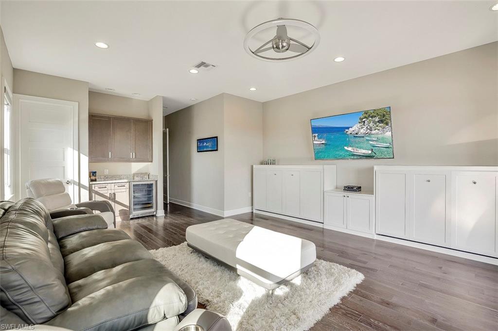 ISLES OF COLLIER PRESERVE - Residential