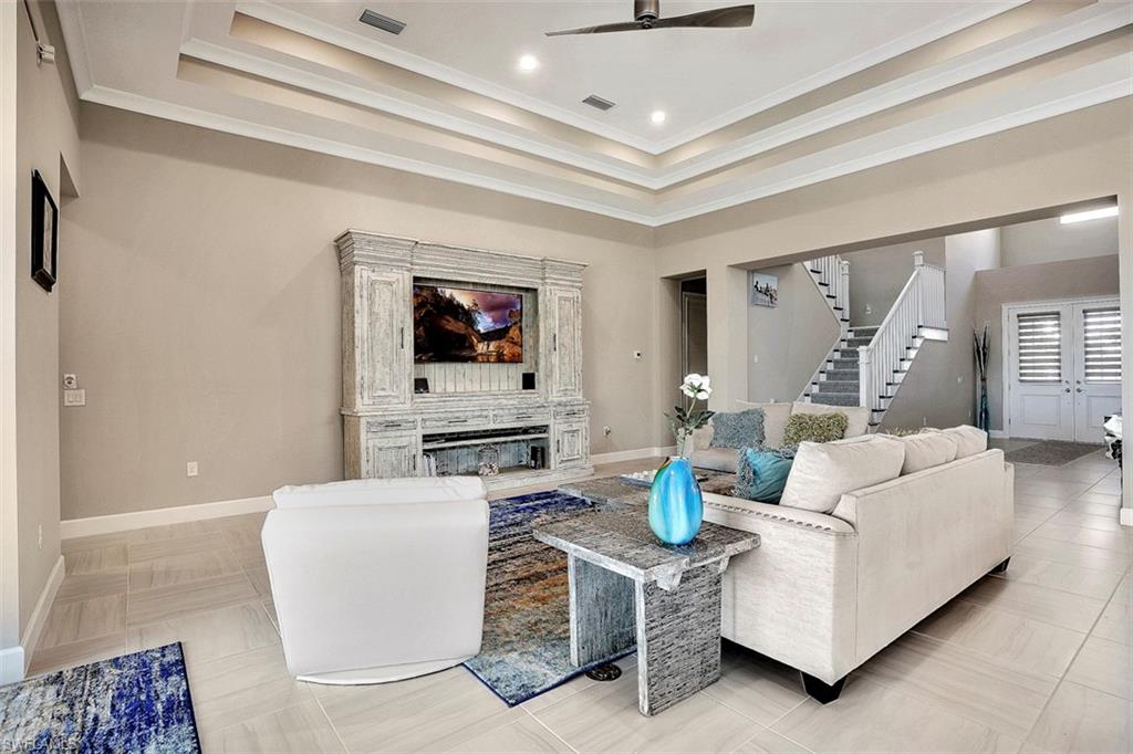 ISLES OF COLLIER PRESERVE - Residential