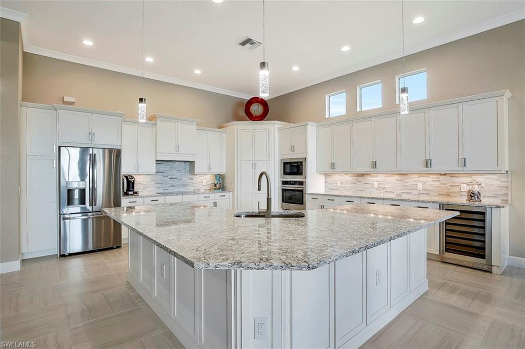 ISLES OF COLLIER PRESERVE - Residential