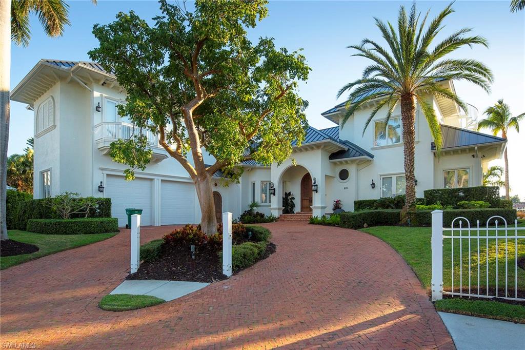 ESTATES - Residential