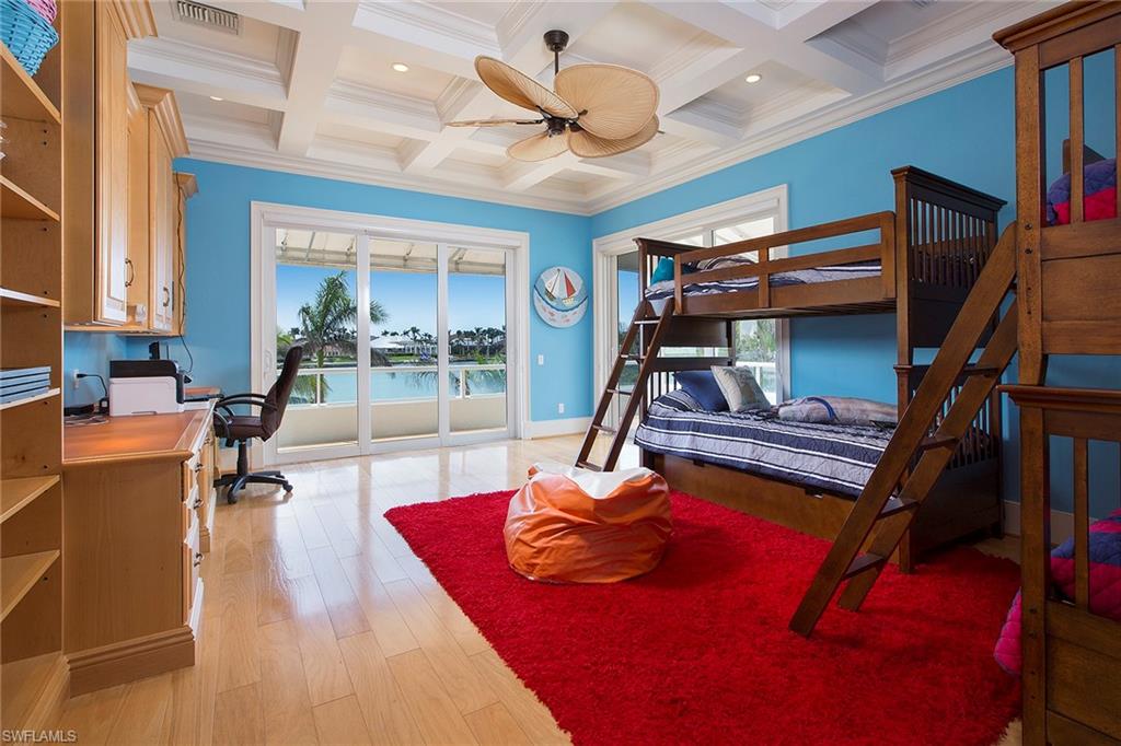 ESTATES - Residential