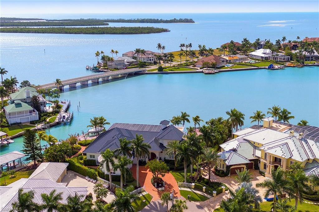 ESTATES - Residential