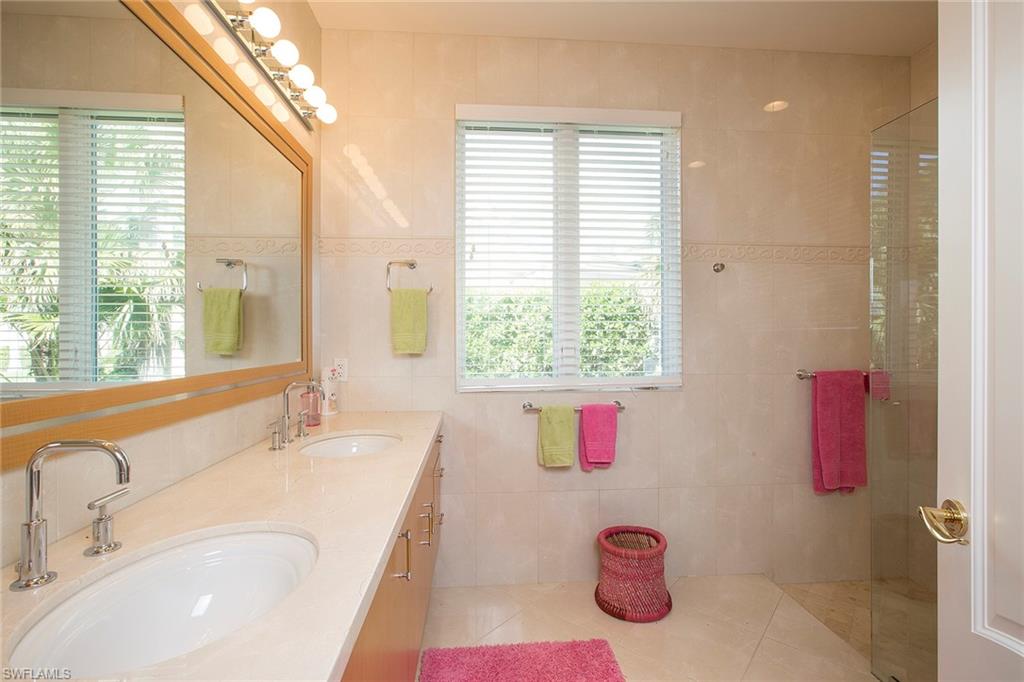 ESTATES - Residential