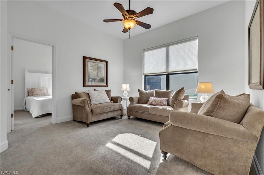 COUNTRY CLUB - Residential