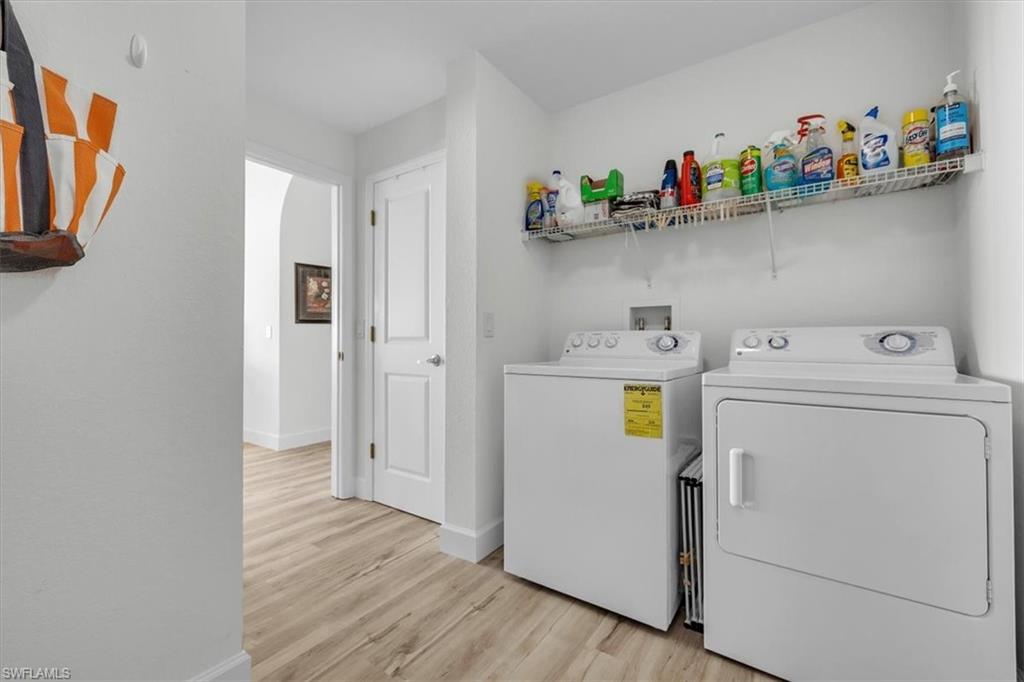 COUNTRY CLUB - Residential