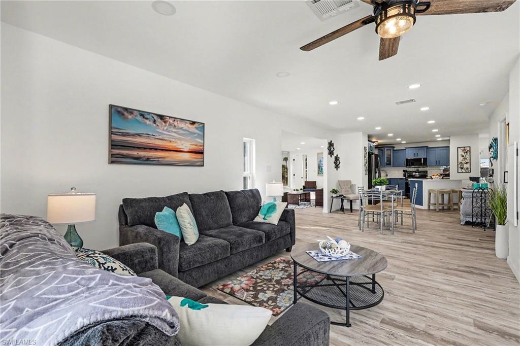 BAYSIDE ESTATES - Residential