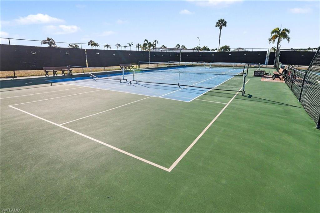 BAYSIDE ESTATES - Residential