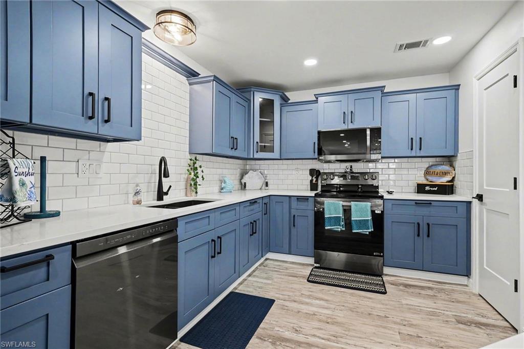 BAYSIDE ESTATES - Residential