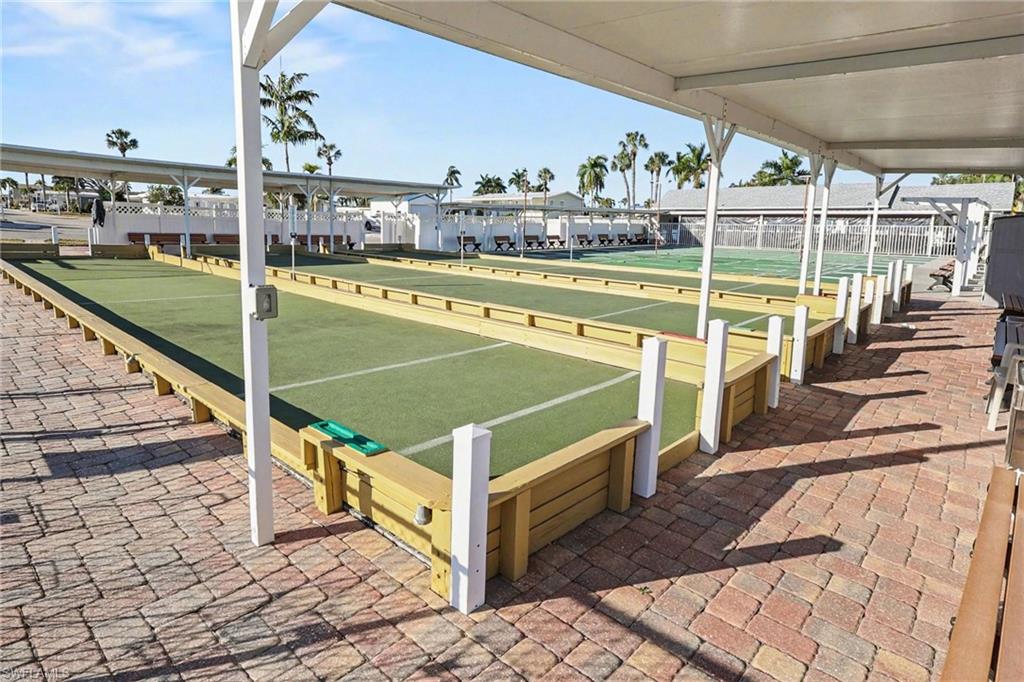 BAYSIDE ESTATES - Residential