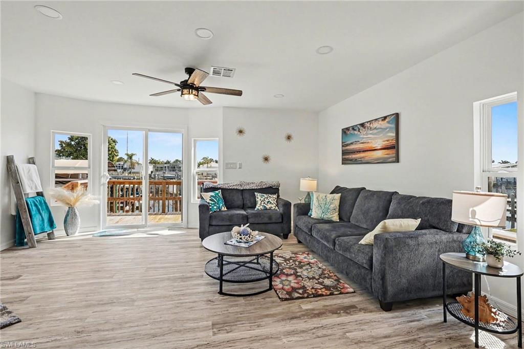 BAYSIDE ESTATES - Residential