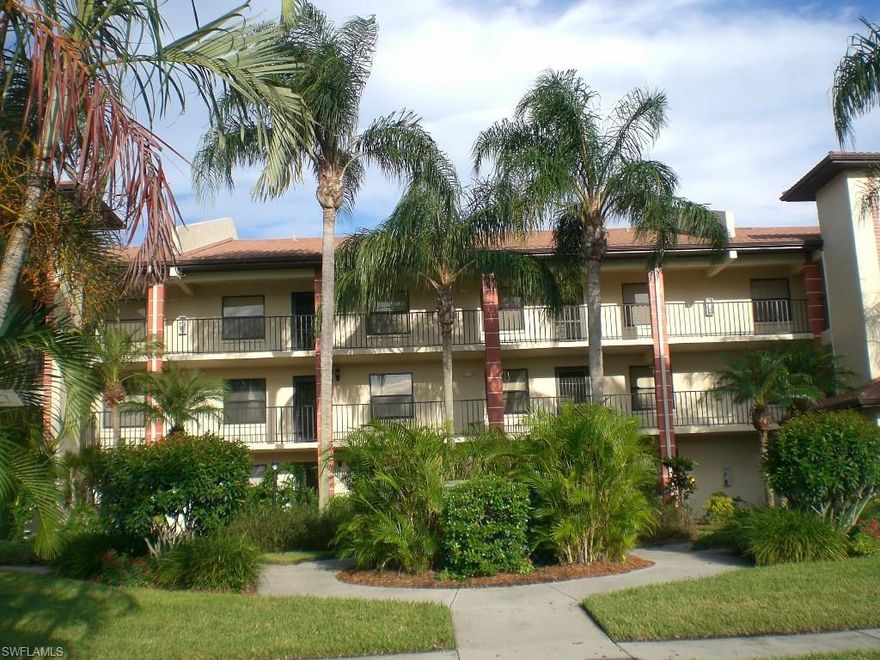 REDUCED!  THIRD FLOOR CORNER CONDO.  Great location within bundled golf community of Kelly Greens, location is the greatest.  Near Sanibel and other beaches, airport, hospitals, great shopping and wonderful restaurants including the recently renovated fine dining, grill room and spacious bar within community.  Eat in kitchen with newer raised panel cabinets, quartz counter tops and Kitchen Aid stainless appliances with transferrable warranties.  Storm shutters throughout with electric on the lanai. Kelly Greens is fiscally sound and offers a beautiful totally updated renovated golf course (which will be reopening soon), Har-Tru tennis courts, work out room, community pool and spa and many other amenities. Kelly Greens offers an on site golf academy and a tennis pro.  SELLER WILL PAY REMAINDER OF SPECIAL ASSESSMENT AT CLOSING.