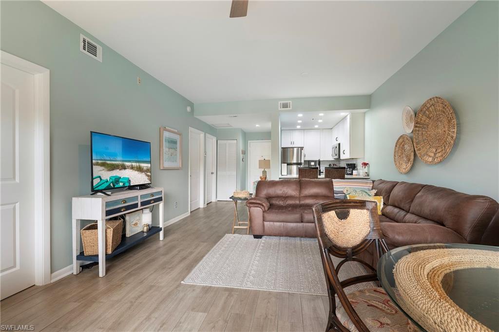 MARBELLA AT WORLD TENNIS CENTER - Residential