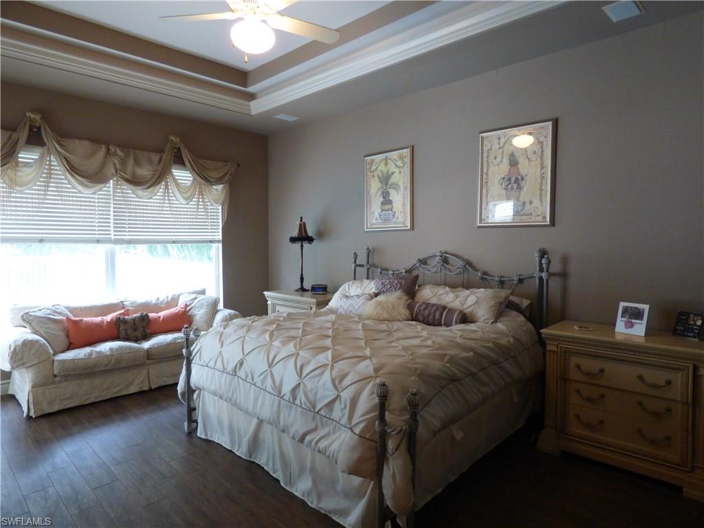 MAHOGANY ISLE - Residential