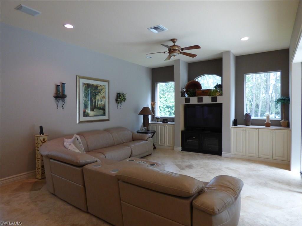 MAHOGANY ISLE - Residential