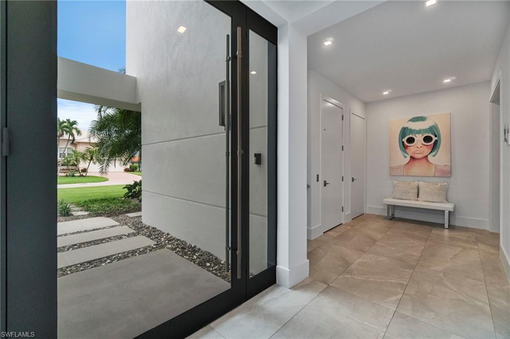 432 Bayside AVE