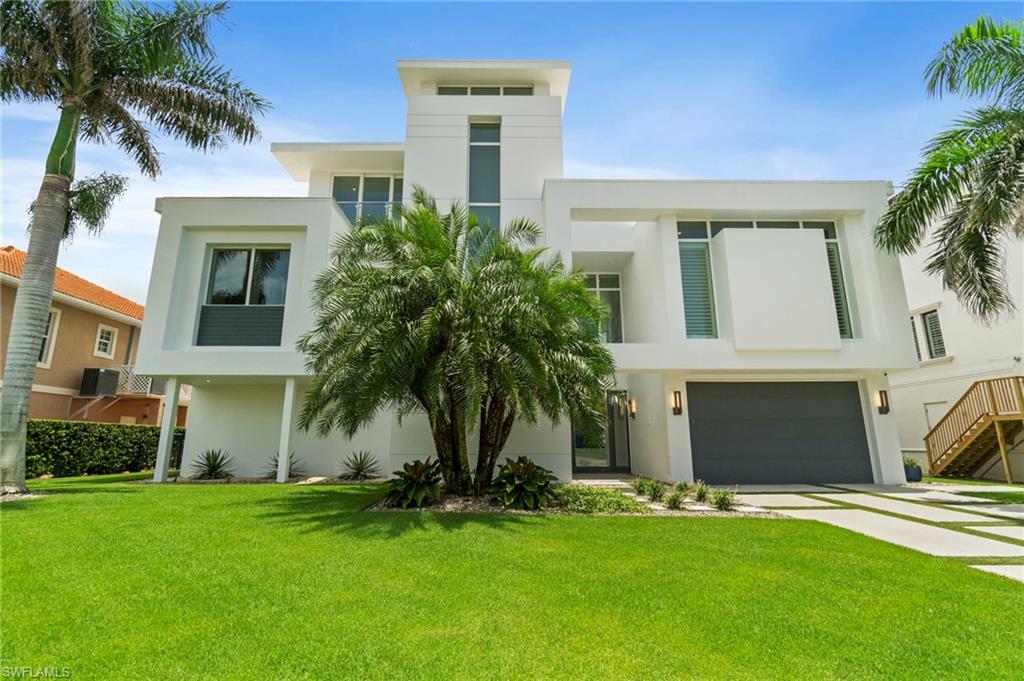 432 Bayside AVE