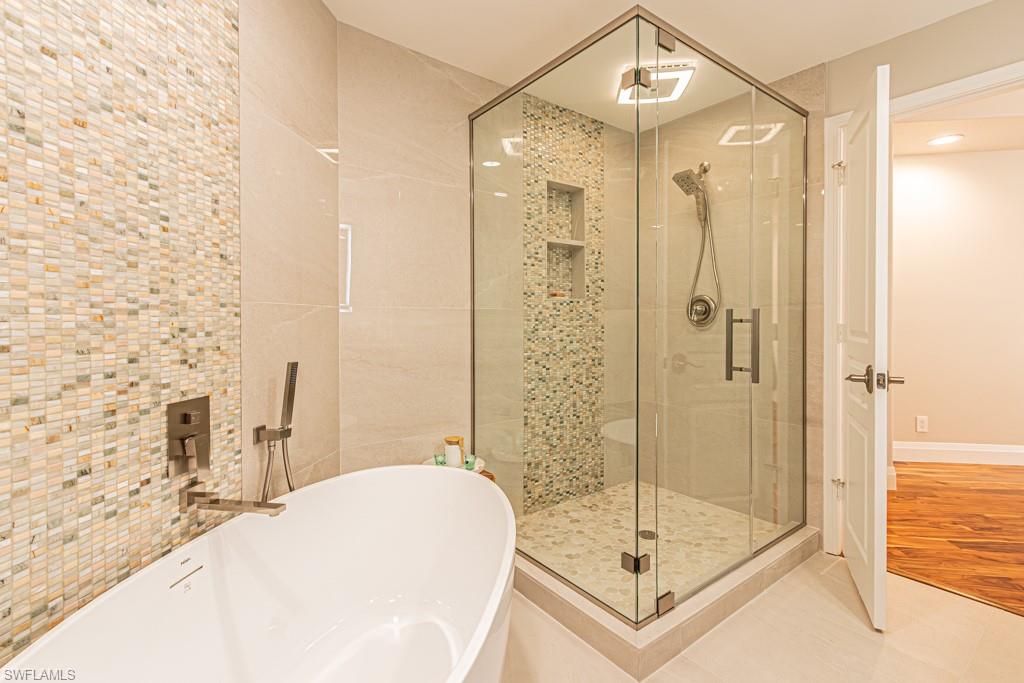 QUAIL WEST - Residential