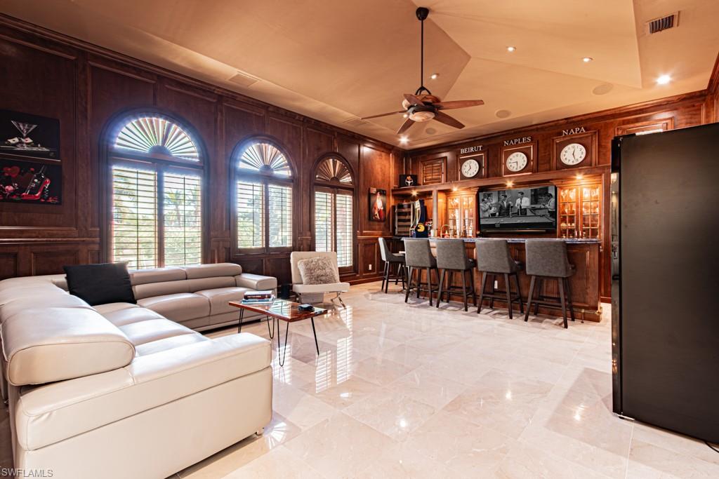 QUAIL WEST - Residential