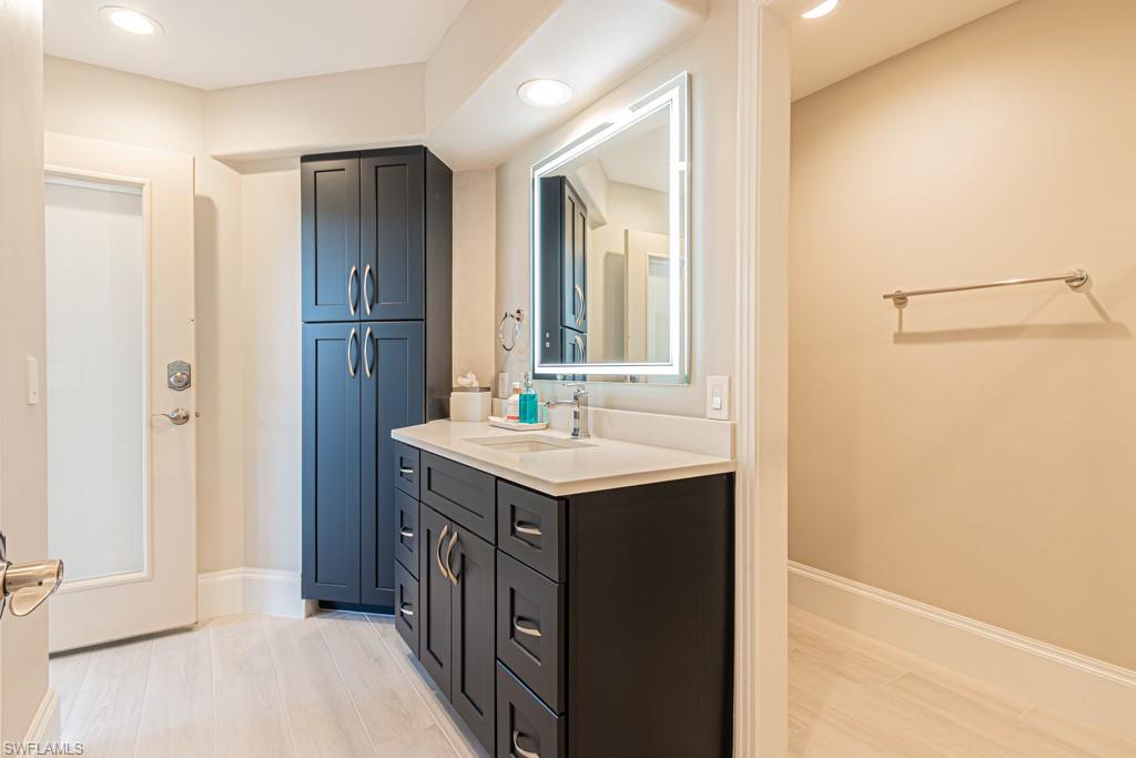 QUAIL WEST - Residential