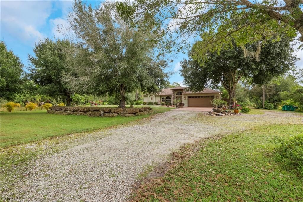 Photo of 5160 44th ST NE, NAPLES, FL 34120 (MLS # 225077735)