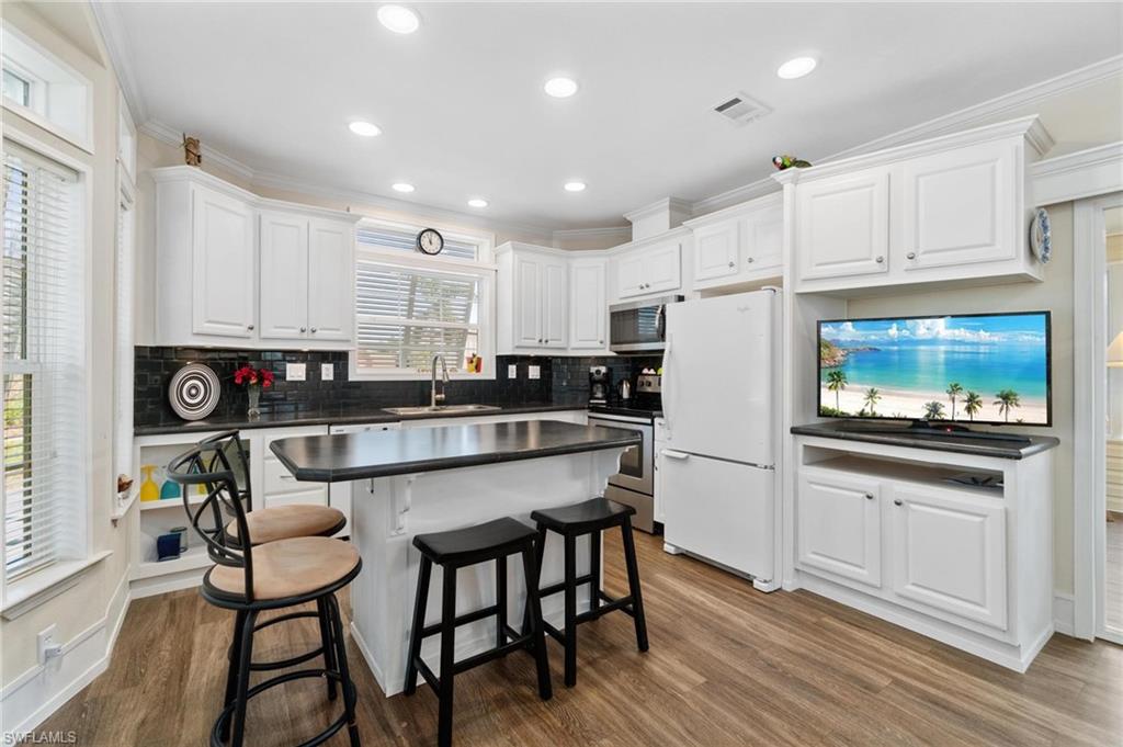 HOLIDAY CONDO INC - Residential