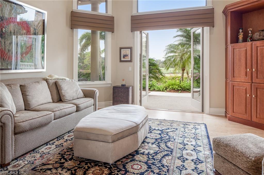 BAY WOODS - Residential