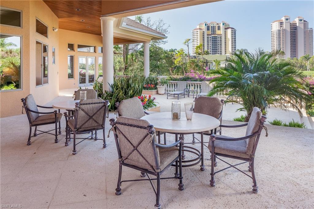 BAY WOODS - Residential