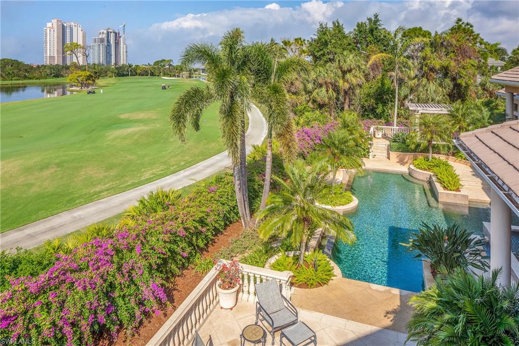 BAY WOODS - Residential