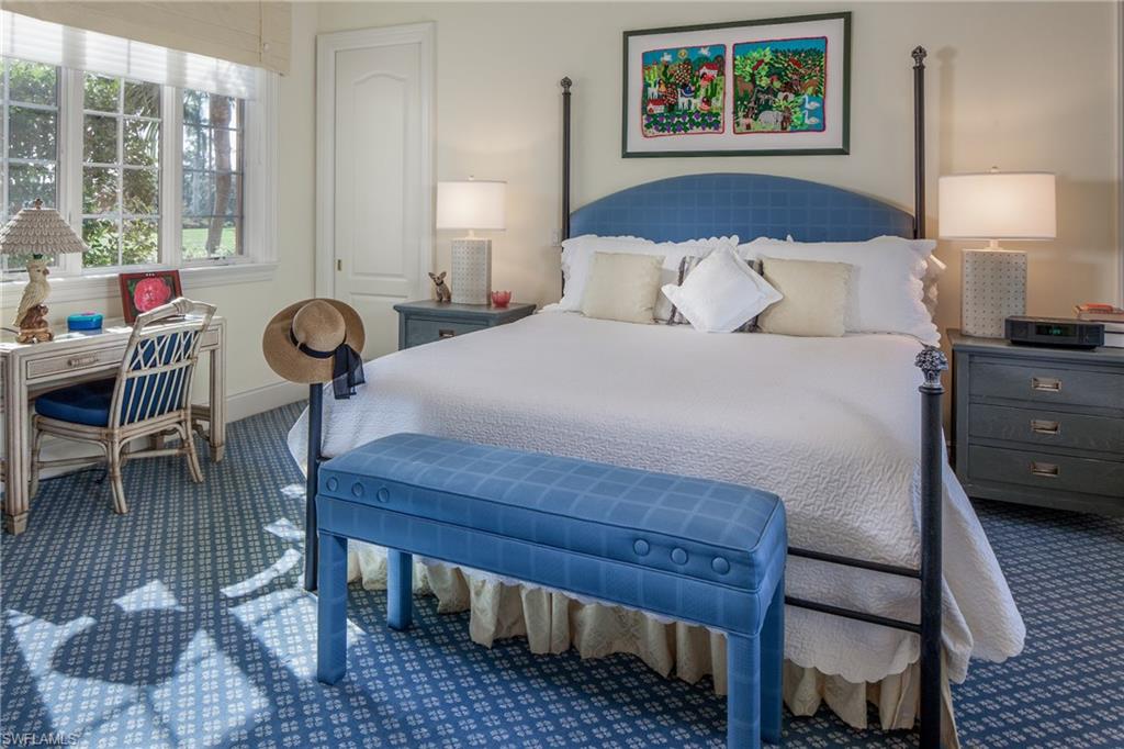 BAY WOODS - Residential