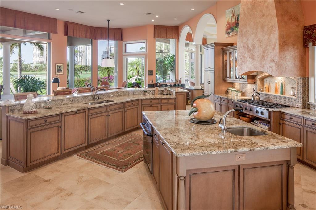 BAY WOODS - Residential