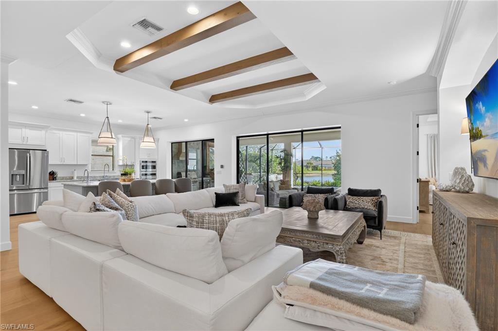 ESPLANADE - Residential