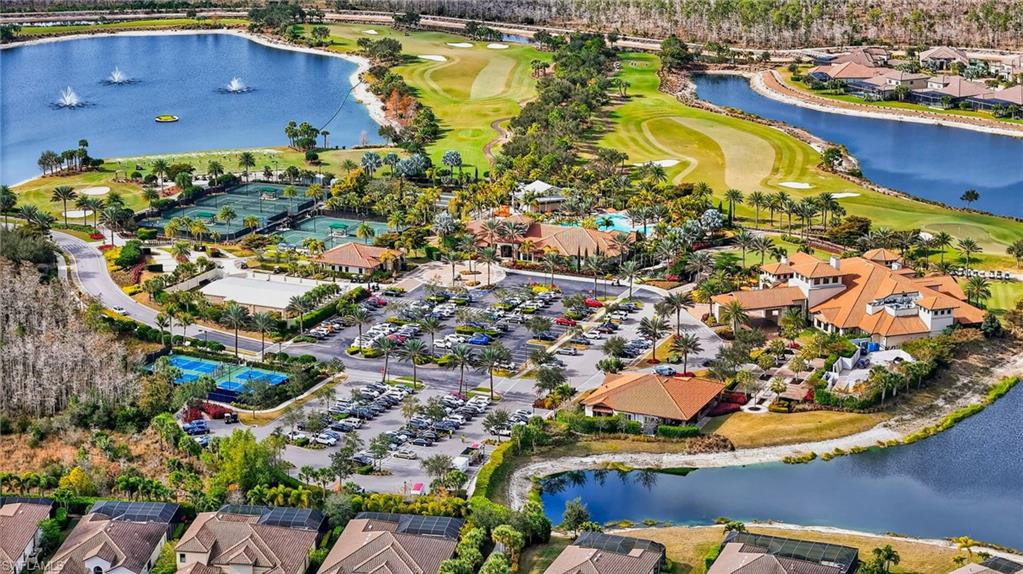 ESPLANADE - Residential