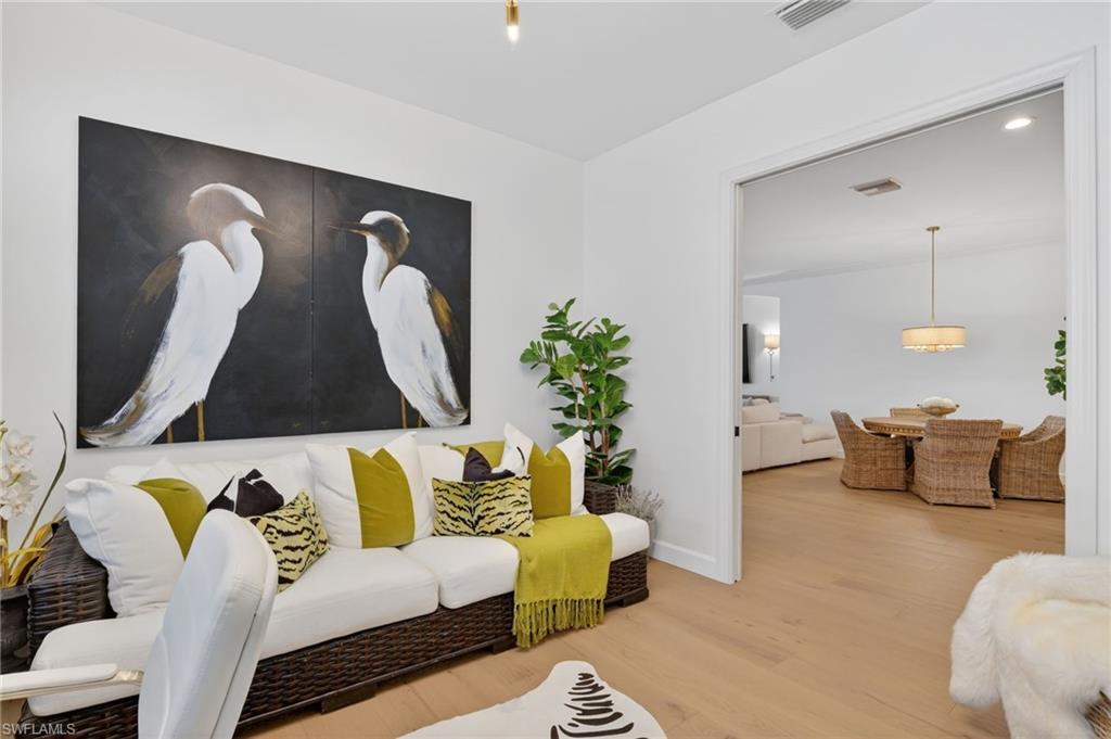 ESPLANADE - Residential