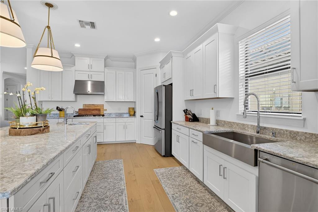 ESPLANADE - Residential