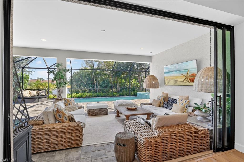 ESPLANADE - Residential