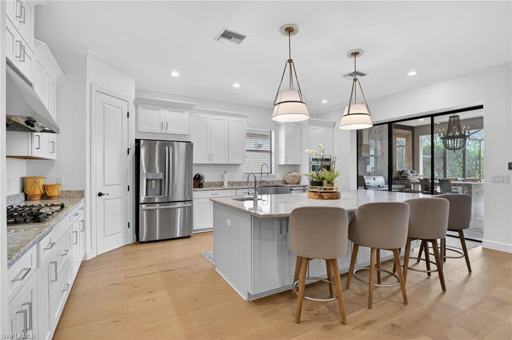 ESPLANADE - Residential