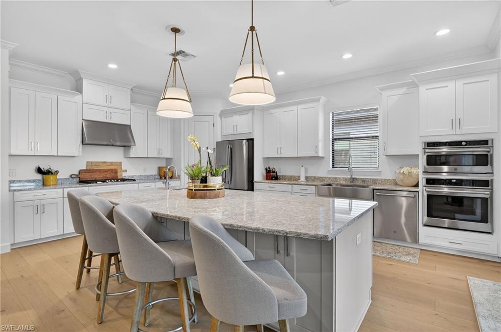 ESPLANADE - Residential