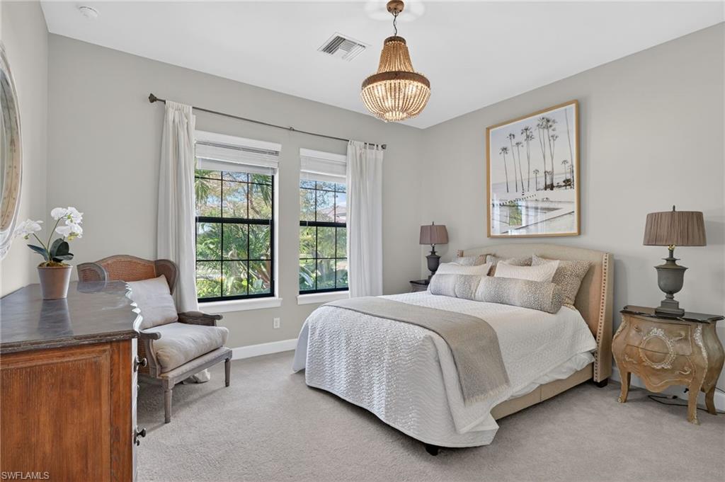 ESPLANADE - Residential