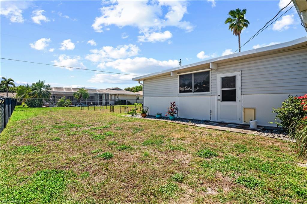 CAPE CORAL - Residential