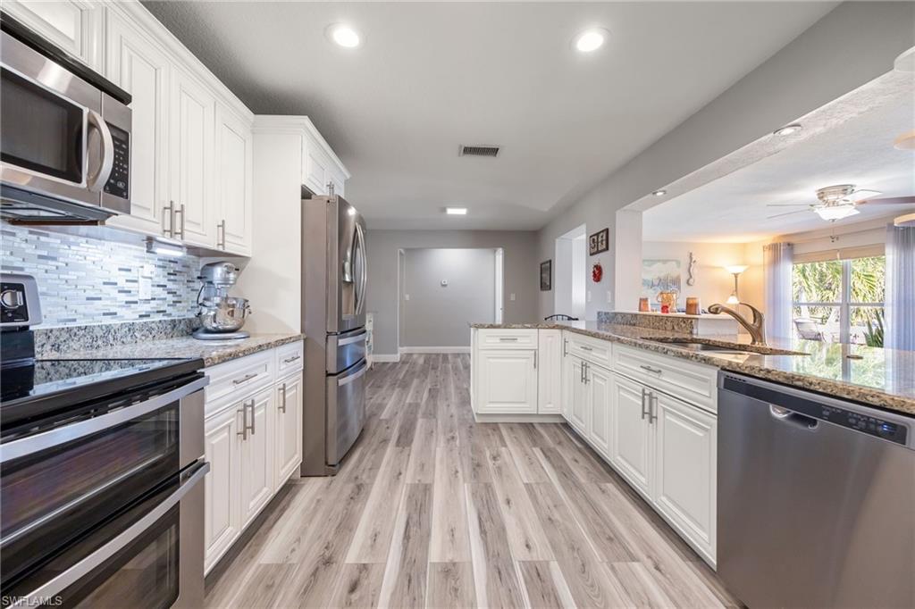 YACHT CLUB - Residential