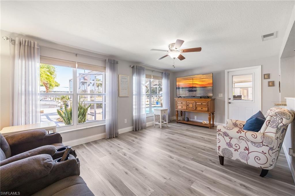 YACHT CLUB - Residential